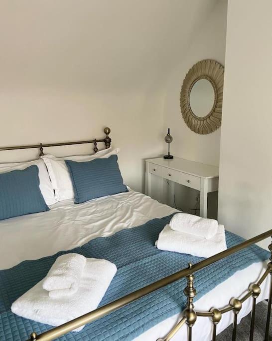 Award Winning Pet Friendly Paddock Cottage Whitby Esterno foto